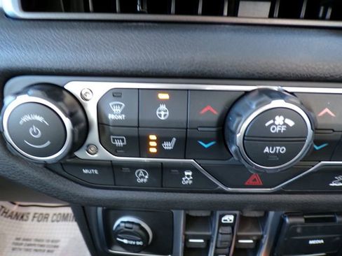 New 2026 Jeep Wrangler Unlimited Sport w/ Convenience Group image 20