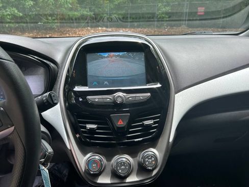 Used 2018 Chevrolet Spark LT FWD image 19