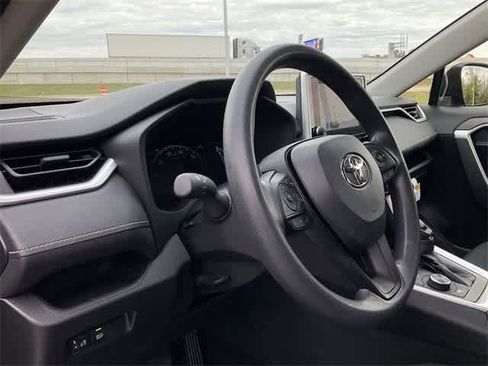 Used 2025 Toyota RAV4 LE image 10