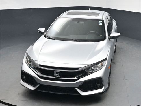Used 2017 Honda Civic EX-L image 9