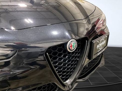 Used 2022 Alfa Romeo Giulia Veloce AWD/4WD image 29