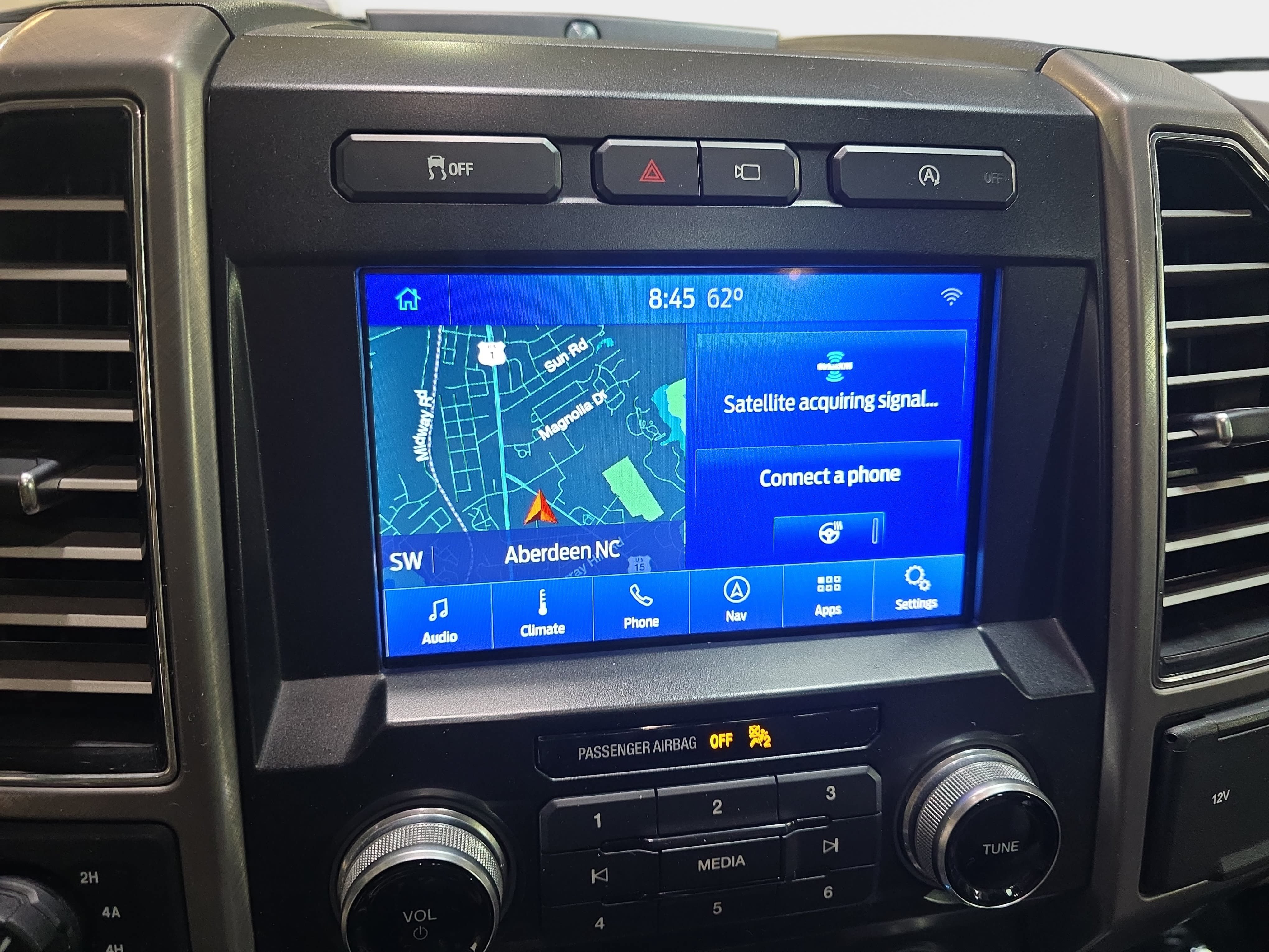Used 2020 Ford F150 Limited AWD/4WD image 18