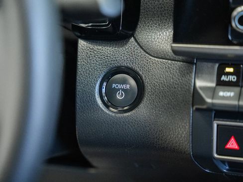 Used 2025 Toyota Camry LE FWD image 21