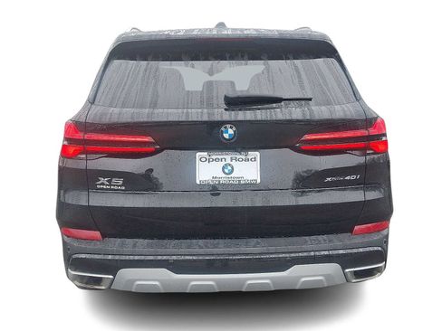 Used 2024 BMW X5 xDrive40i w/ Parking Assistance Package image 5