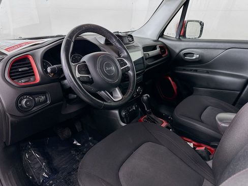 Certified 2017 Jeep Renegade Trailhawk image 14