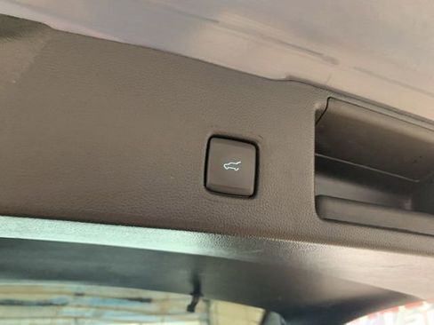 Used 2023 Ford Escape ST-Line FWD image 7