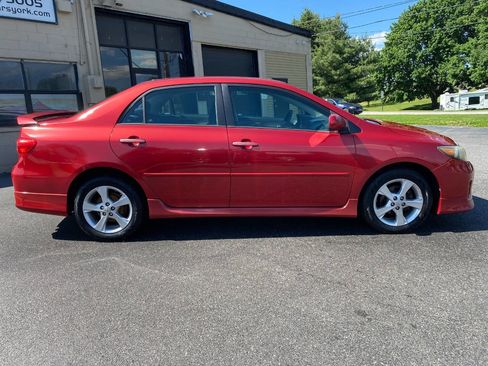 Used 2011 Toyota Corolla S FWD image 2