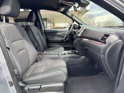 Used 2019 Honda Passport Sport image 21