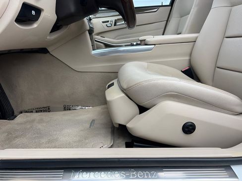 Used 2014 Mercedes-Benz E 350 Sedan image 38