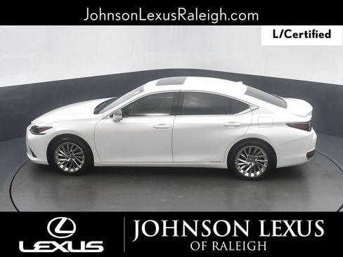 Used 2021 Lexus ES 300h Ultra Luxury w/ Accessory Package 2 FWD image 29