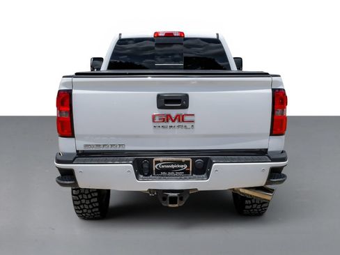 Used 2015 GMC Sierra 2500 Denali w/ Duramax Plus Package AWD/4WD image 57