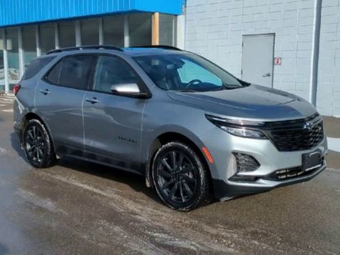 Certified 2024 Chevrolet Equinox RS image 2