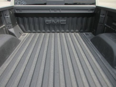 New 2026 GMC Sierra 1500 AT4 w/ AT4 Premium Package AWD/4WD image 9