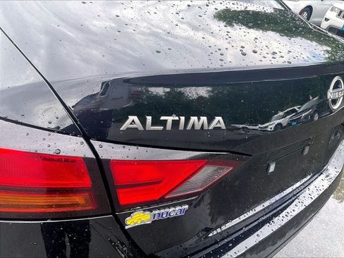 Used 2024 Nissan Altima 2.5 SR w/ SR Premium Package FWD image 29
