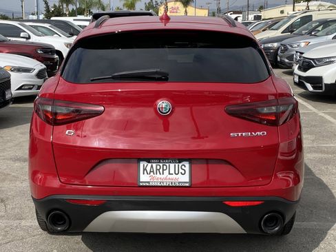 Used 2018 Alfa Romeo Stelvio Sport w/ Quick Order Package 22J Sport image 6