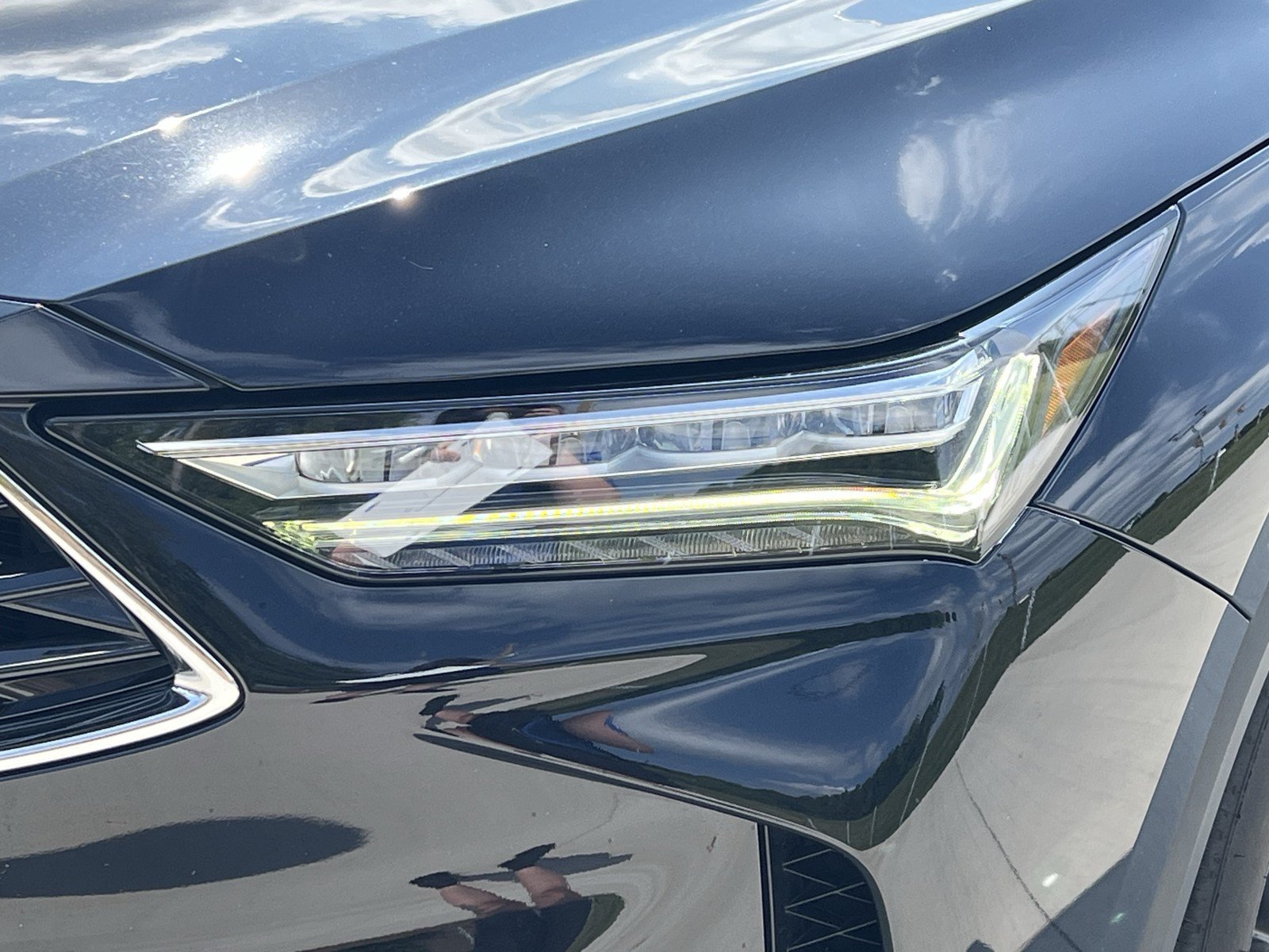 Certified 2025 Acura MDX w/ Technology Package FWD image 11
