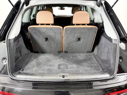 Used 2022 Audi Q7 3.0T Premium Plus w/ Premium Plus Package AWD/4WD image 14