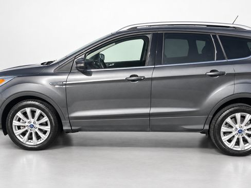Used 2018 Ford Escape Titanium w/ Ford Safe & Smart Package AWD/4WD image 8
