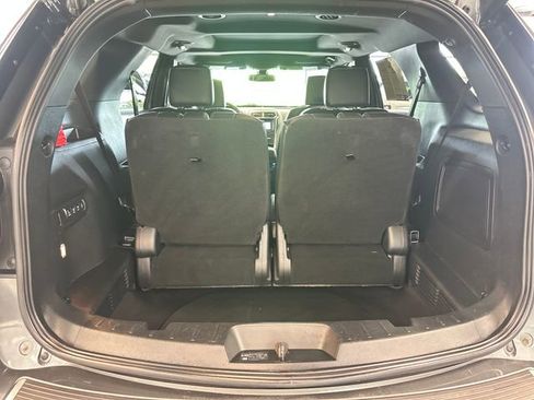 Used 2018 Ford Explorer Platinum AWD/4WD image 8