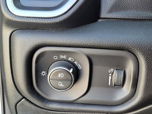 Used 2024 RAM 1500 Big Horn AWD/4WD image 28