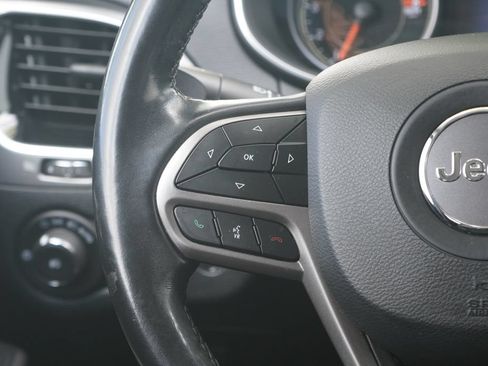 Used 2021 Jeep Cherokee Limited AWD/4WD image 15