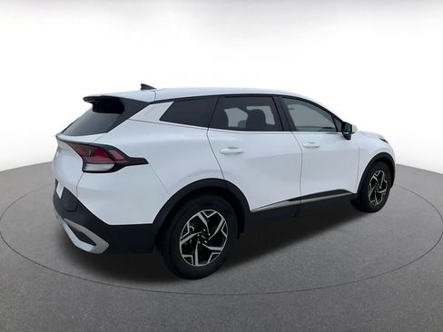 Used 2025 Kia Sportage LX image 15