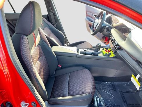 New 2026 Nissan Sentra SR FWD image 19