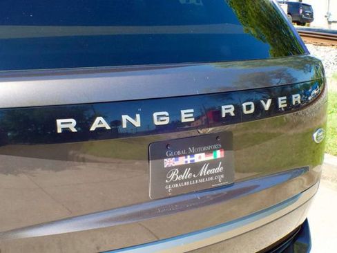 Used 2023 Land Rover Range Rover SE AWD/4WD image 9