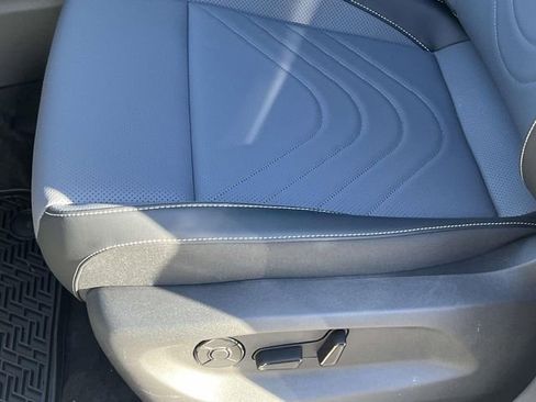 New 2026 Volkswagen Tiguan SE R-Line image 13