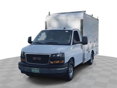 New 2025 GMC Savana 3500 w/ Power Convenience Package