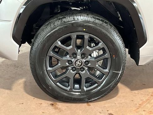 New 2026 Toyota Tundra Platinum AWD/4WD image 12