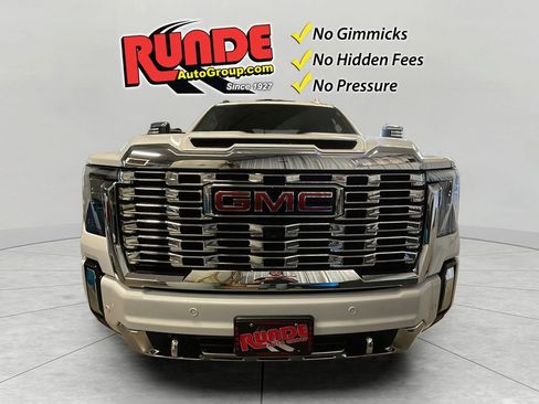 Used 2024 GMC Sierra 2500 Denali w/ Denali Reserve Package AWD/4WD image 9