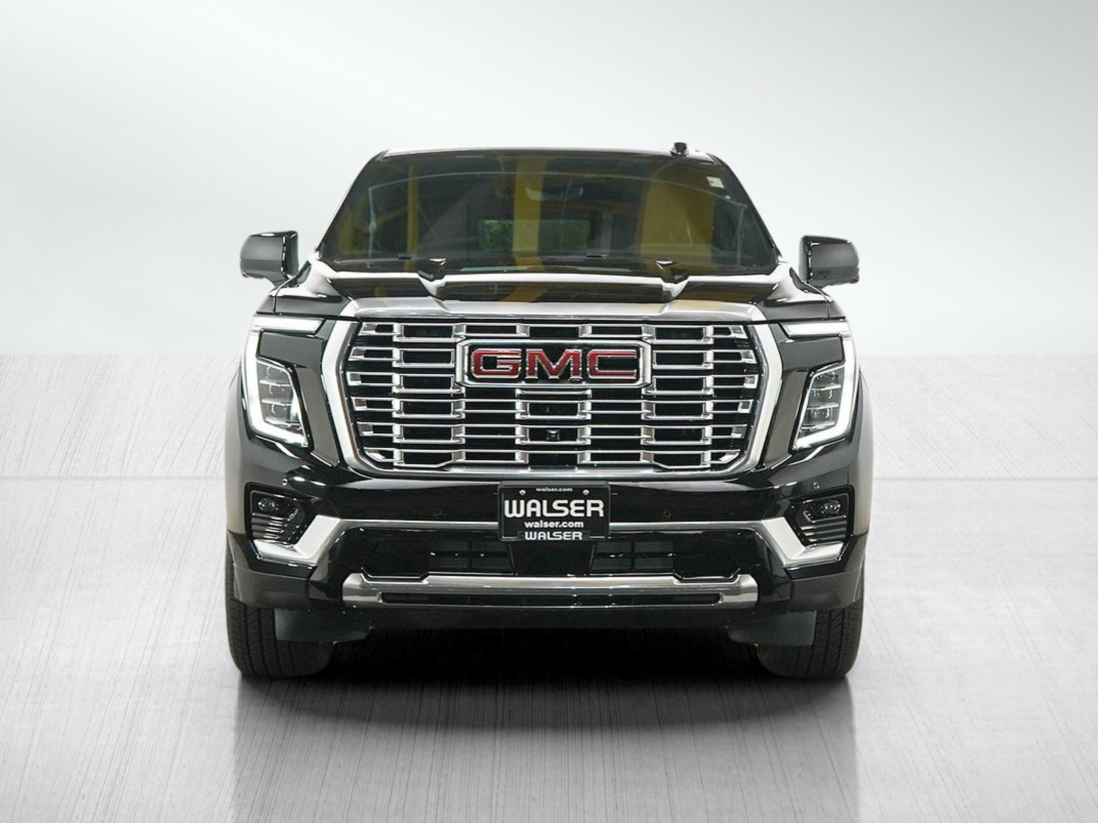Used 2025 GMC Yukon Denali w/ Denali Reserve Package AWD/4WD image 9