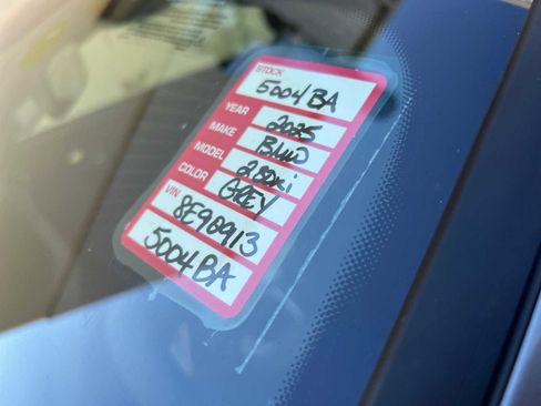 Used 2025 BMW 230i xDrive Coupe w/ Convenience Package image 15