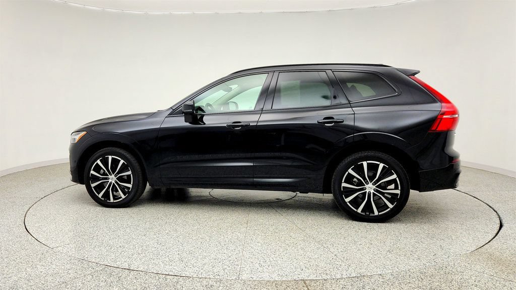 Used 2023 Volvo XC60 B5 Plus w/ Climate Package AWD/4WD image 8