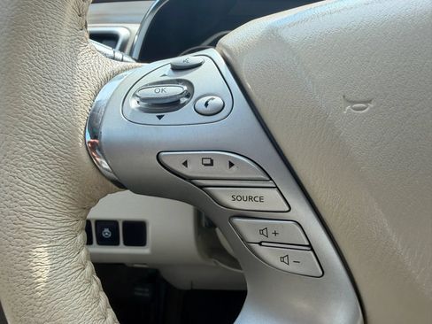 Used 2015 Nissan Murano Platinum w/ Platinum Technology Package FWD image 12