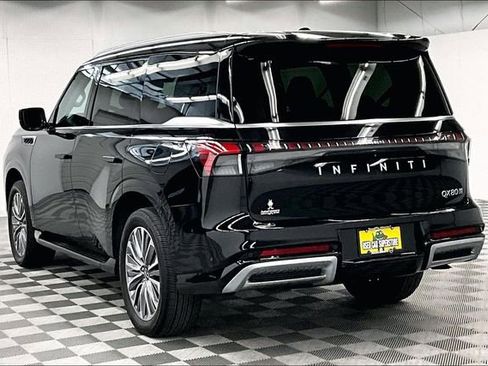 Used 2025 INFINITI QX80 Sensory AWD/4WD image 3