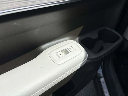 Used 2024 Hyundai Santa Fe Calligraphy AWD/4WD image 9