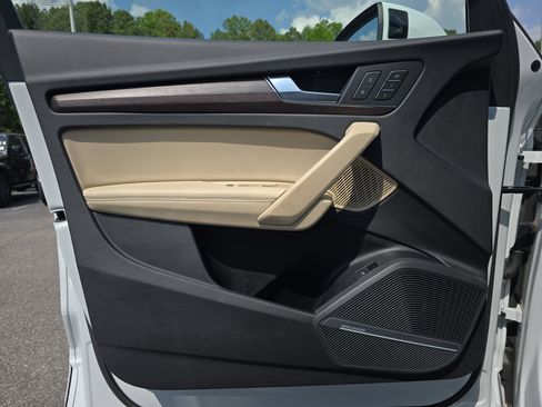 Used 2023 Audi Q5 2.0T Prestige w/ Prestige Package AWD/4WD image 27