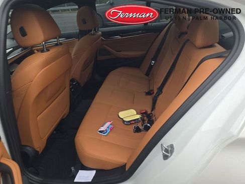 Used 2023 BMW 540i xDrive w/ Premium Package image 44