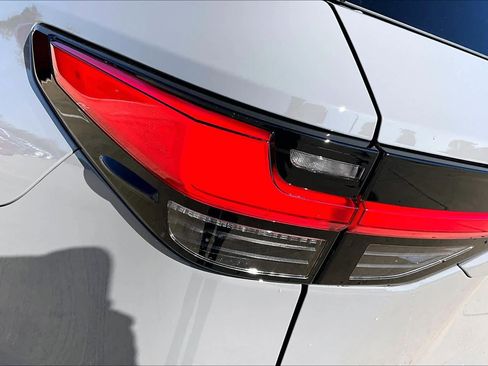 New 2026 Lexus TX 500h AWD image 14