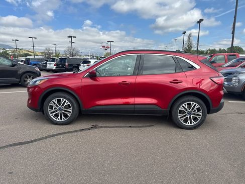 Used 2022 Ford Escape SEL w/ Technology Package AWD/4WD image 20
