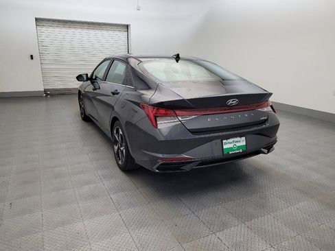 Used 2021 Hyundai Elantra Limited w/ Cargo Package FWD image 5
