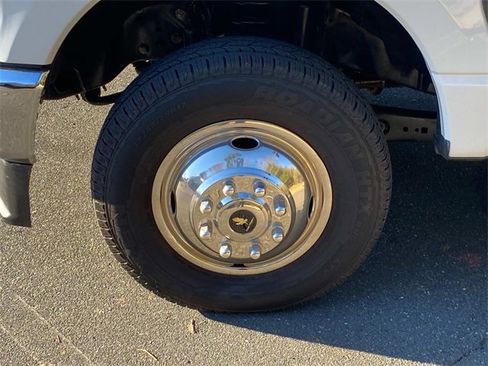 Used 2024 Ford F350 XLT w/ FX4 Off-Road Package image 6