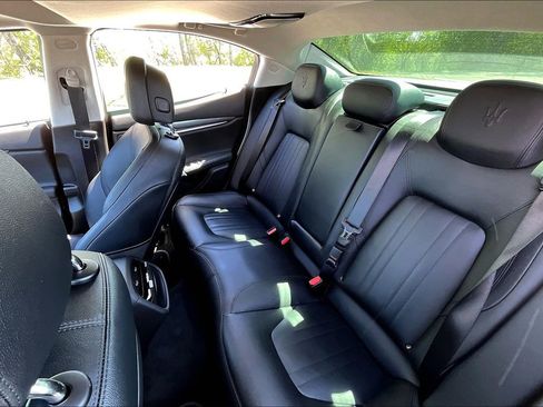 Used 2022 Maserati Ghibli GT image 38