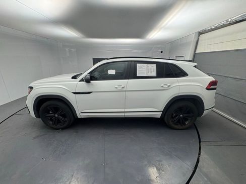 Used 2023 Volkswagen Atlas Cross Sport SEL R-Line image 2