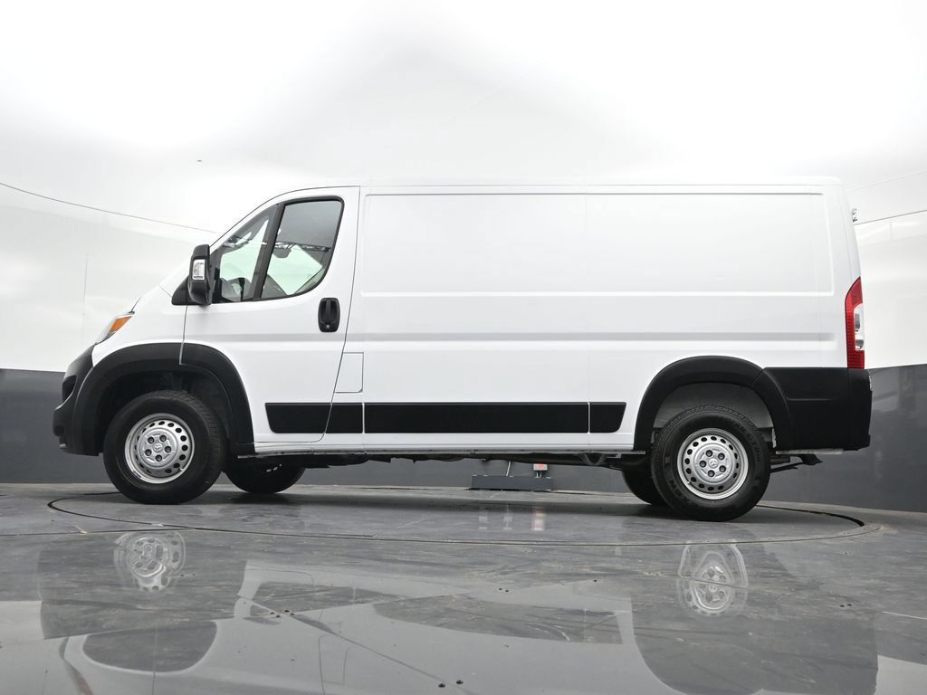 Used 2025 RAM ProMaster 2500 w/ Convenience Group FWD image 35