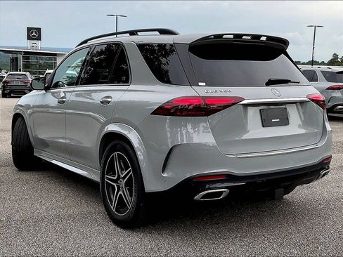 Used 2025 Mercedes-Benz GLE 350 4MATIC image 3
