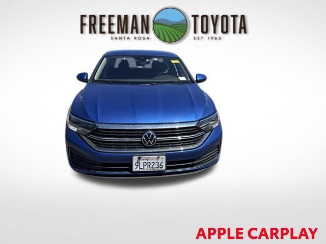 Used 2024 Volkswagen Jetta S FWD image 2