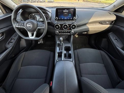 Used 2023 Nissan Sentra SV FWD image 32